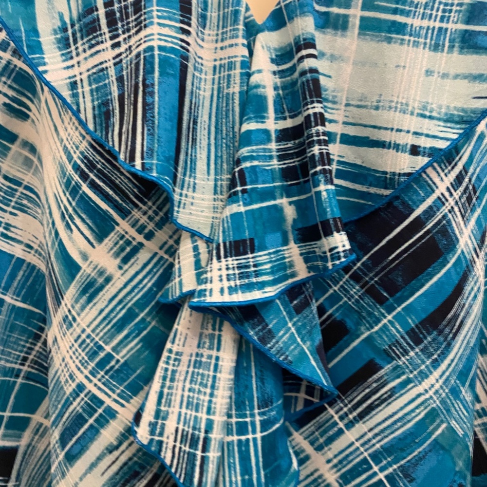 Catherines Ruffled neckline long sleeve Dress - Picture 3 of 6